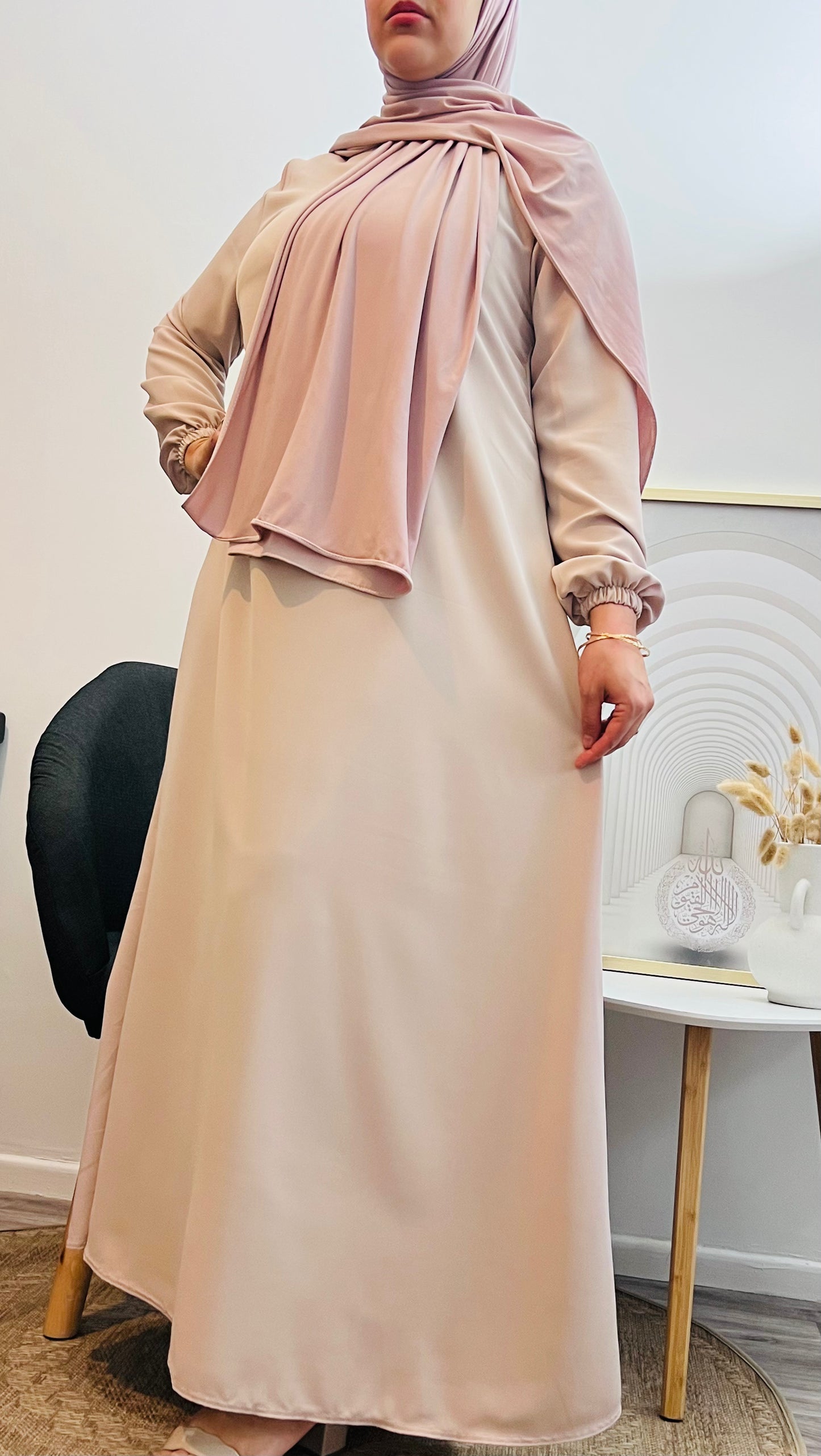 Abaya Simple – L'Élégance Discrète