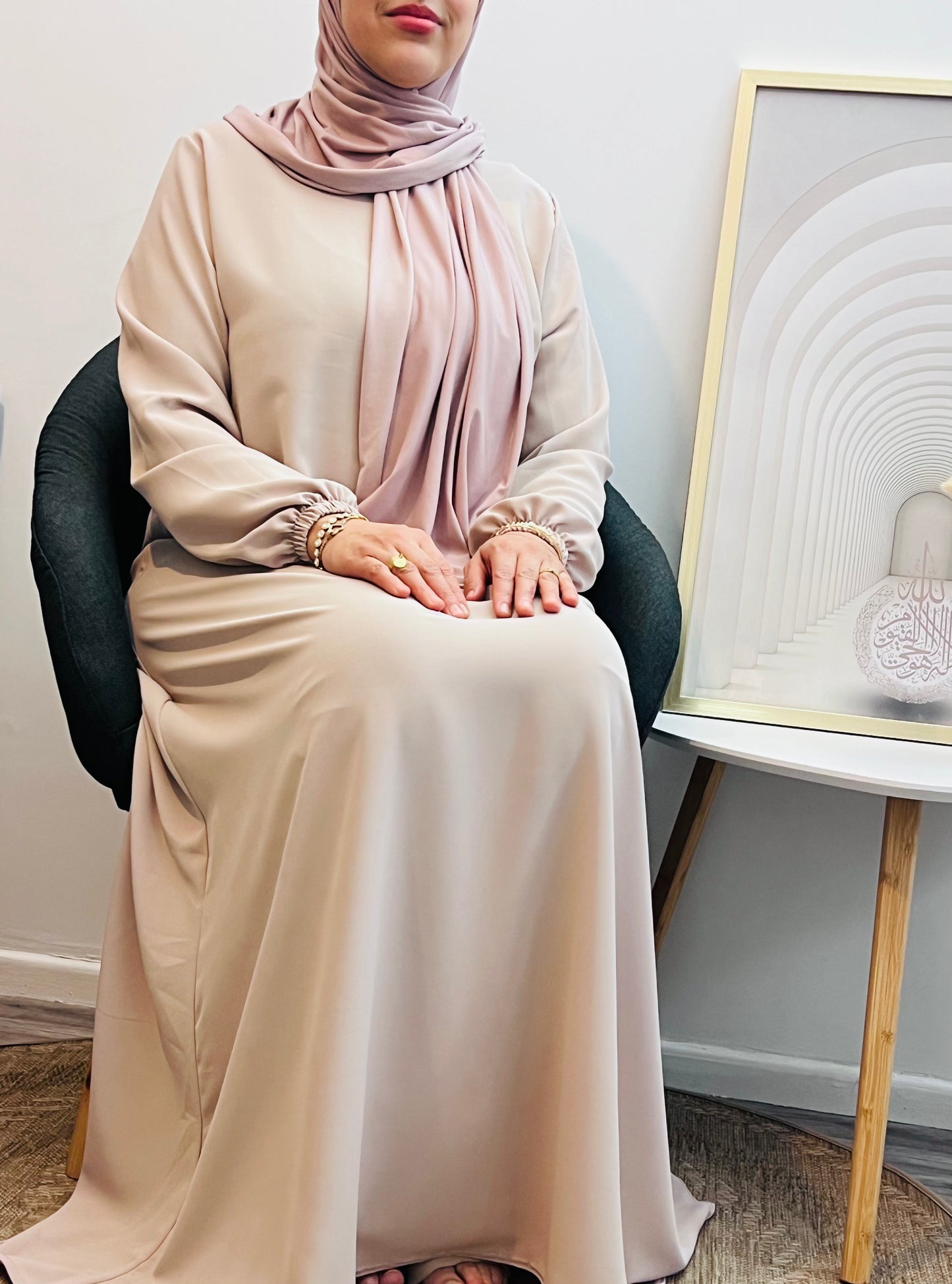 Abaya Simple – L'Élégance Discrète