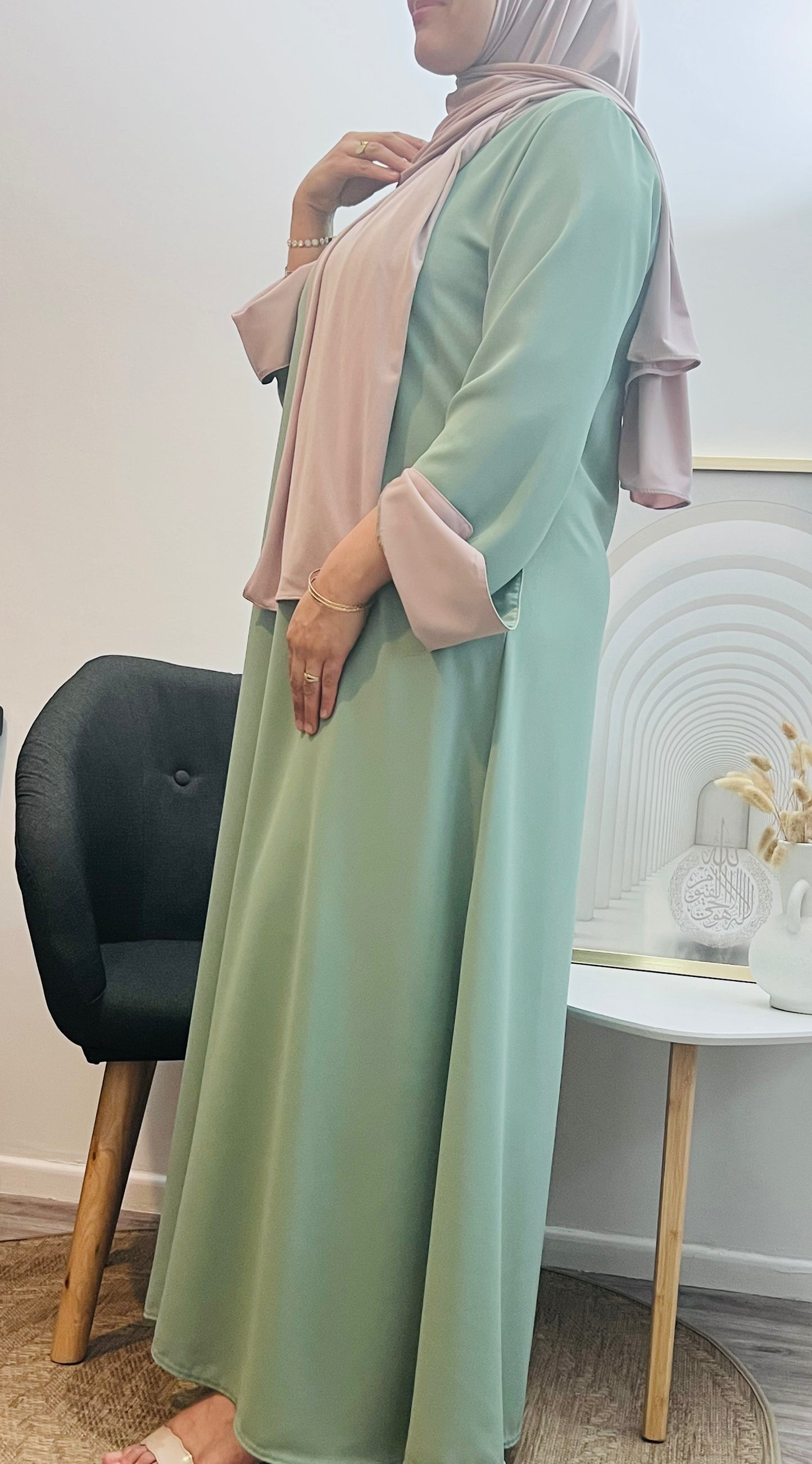 Abaya Manché Doublée – Élégance et Originalité