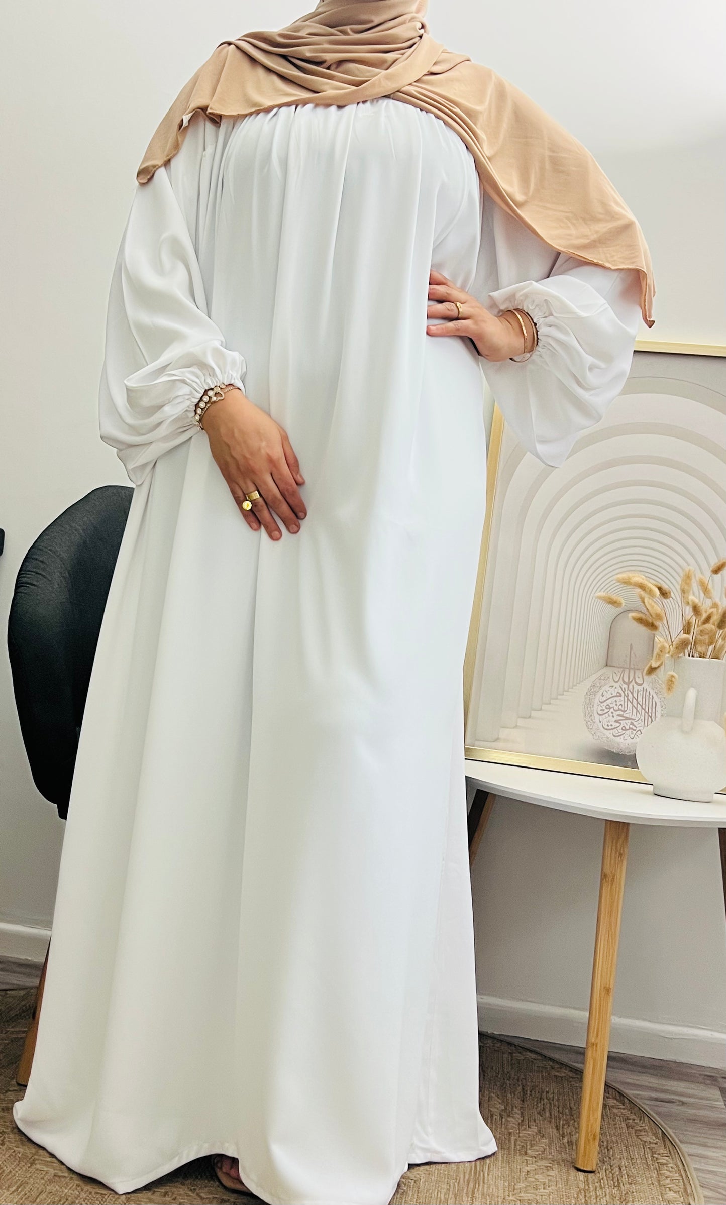 Abaya Manche Ballon – Allure et Sophistication