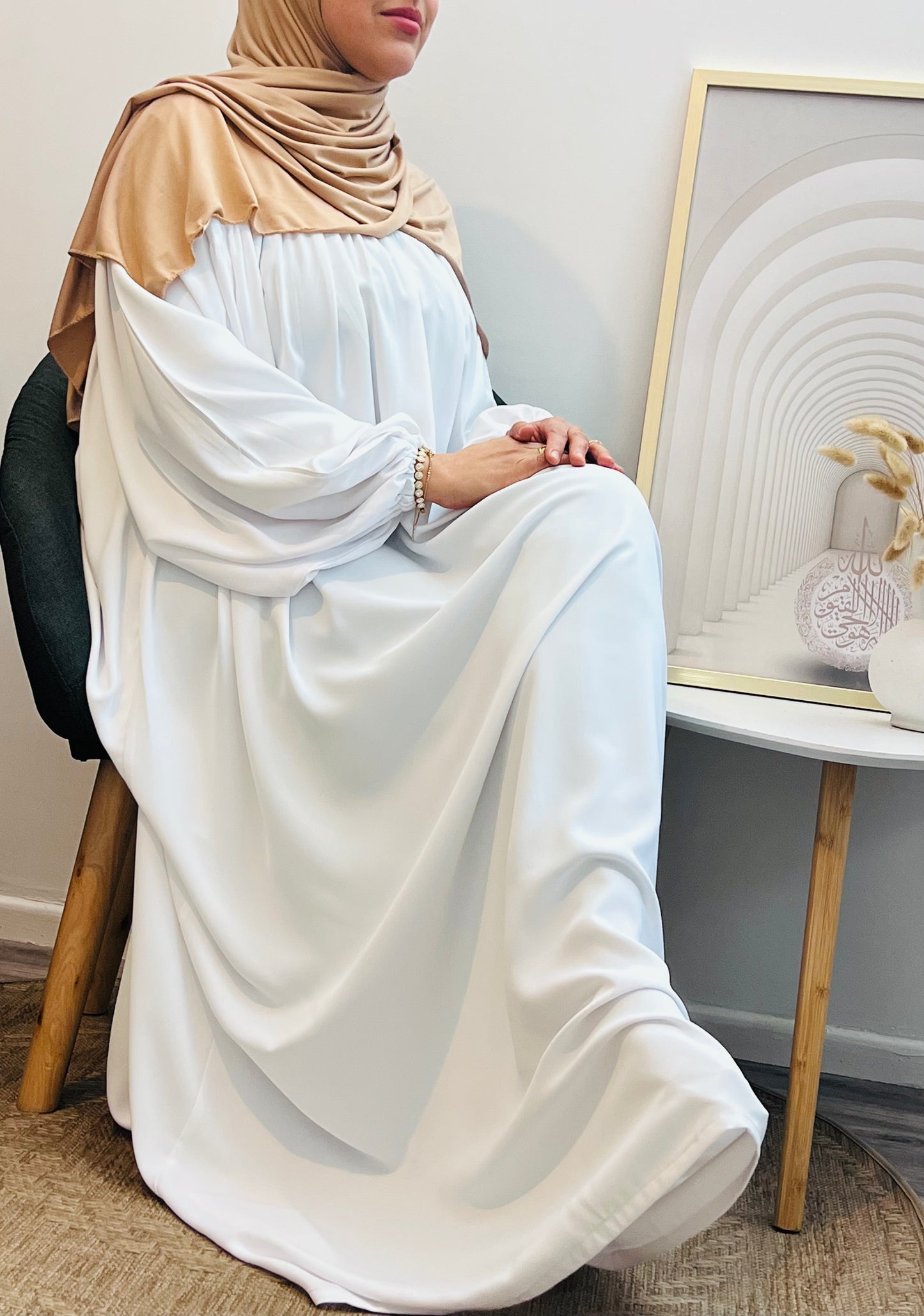 Abaya Manche Ballon – Allure et Sophistication