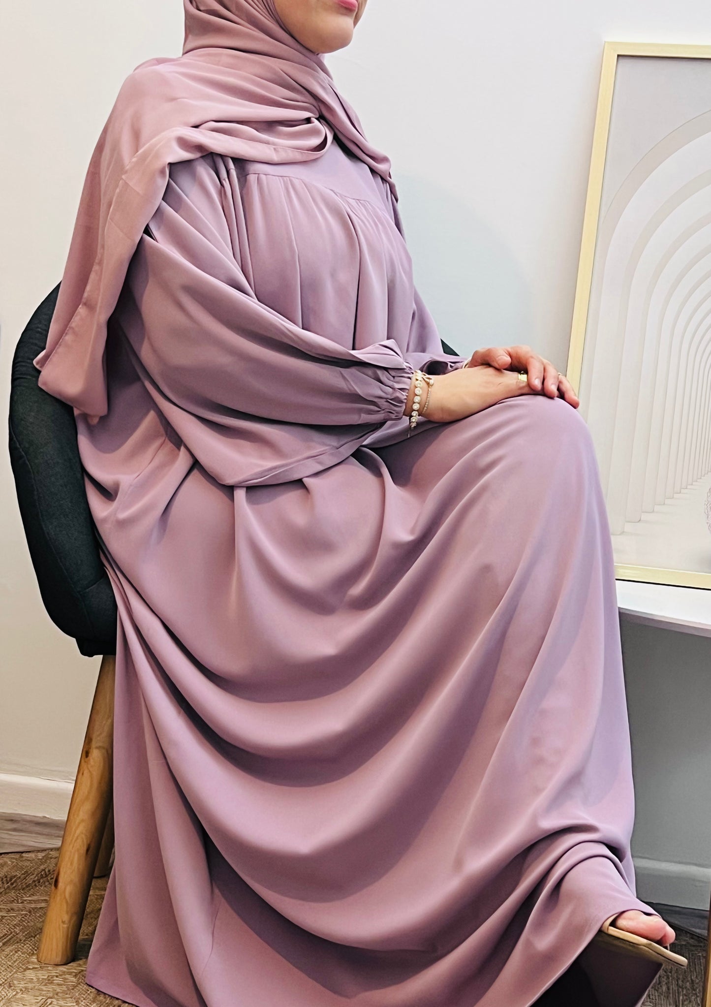 Abaya Manche Ballon – Allure et Sophistication