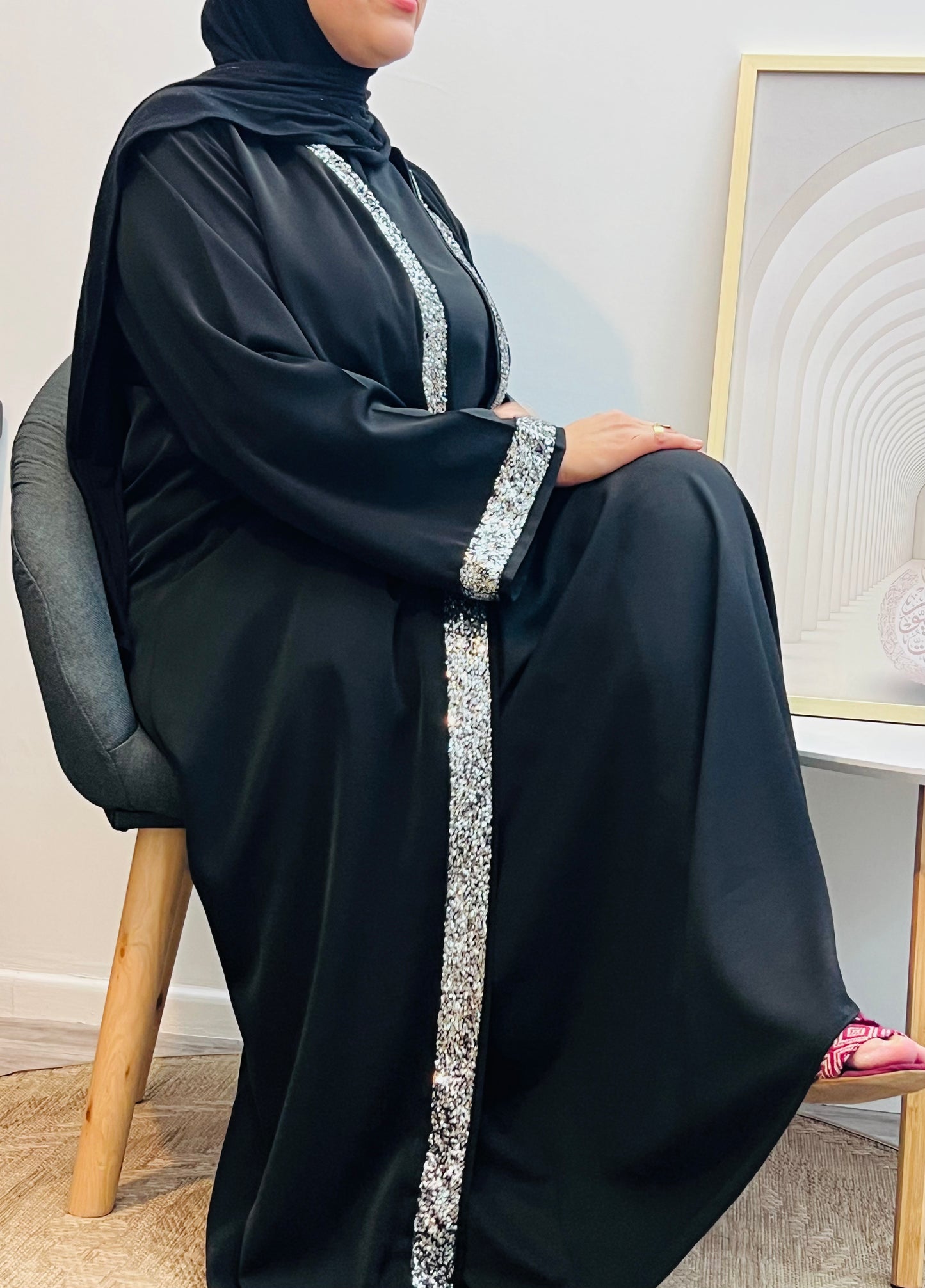 Abaya Bande Pailletée – L’Élégance Brillante
