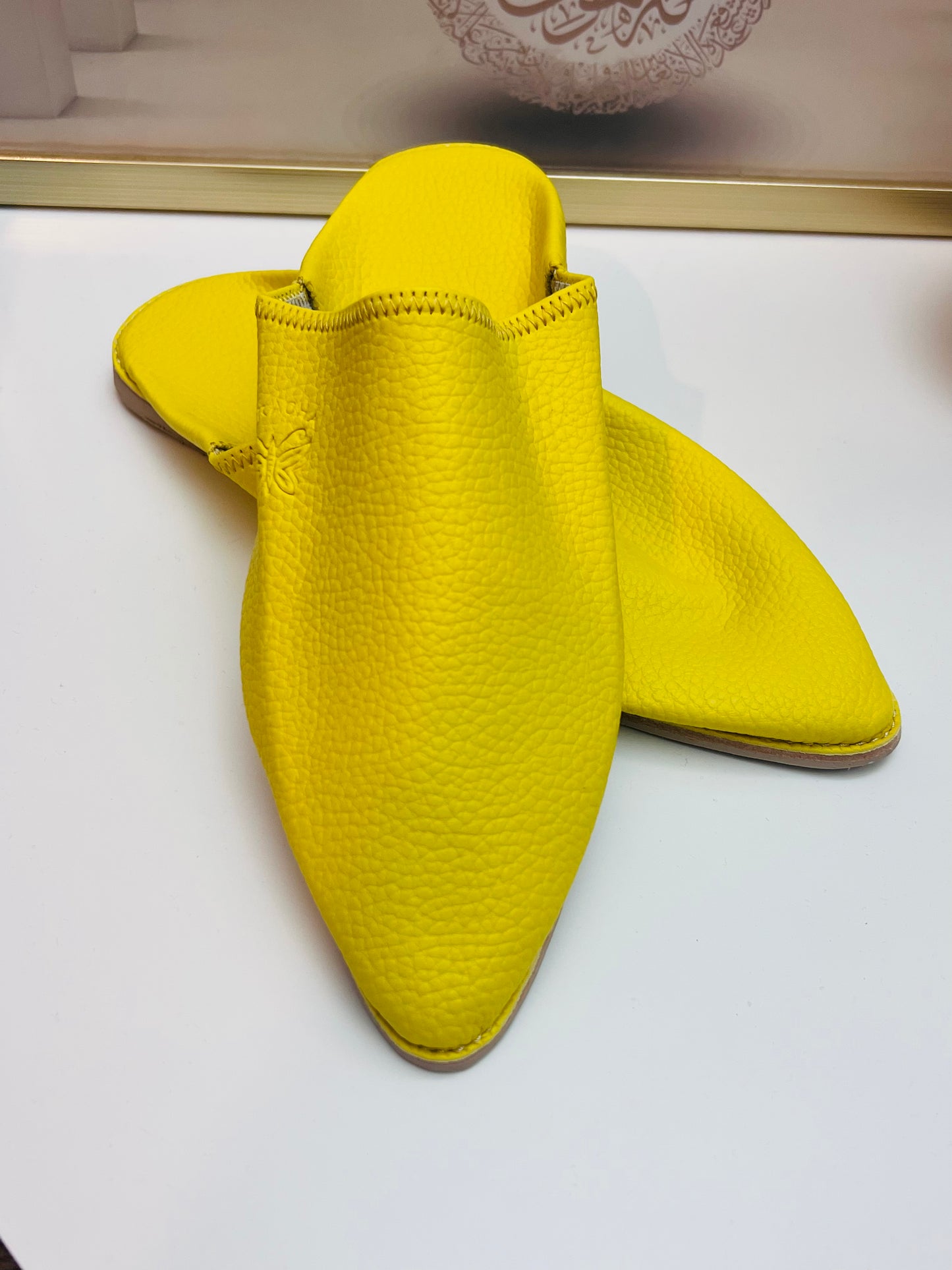 Babouche Artisanal – Confort et Savoir-Faire Authentique